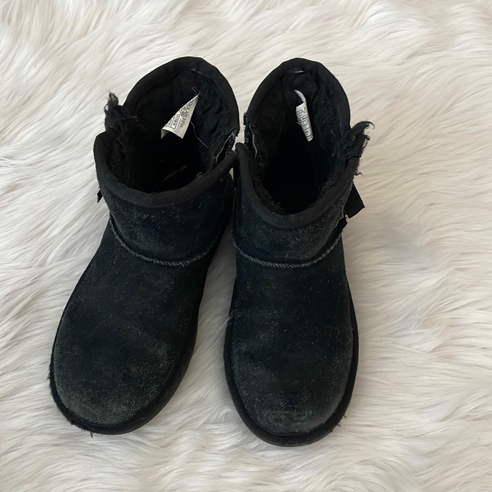 Kookaburra by UGGS - size 12